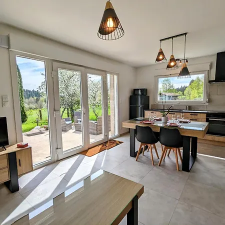 Prázdninový dům Maison Neuve Et Paisible Avec Etang Prive, Terrasse Et Randonnees Aux Portes Du Pays De Salm - Fr-1-589-635 *